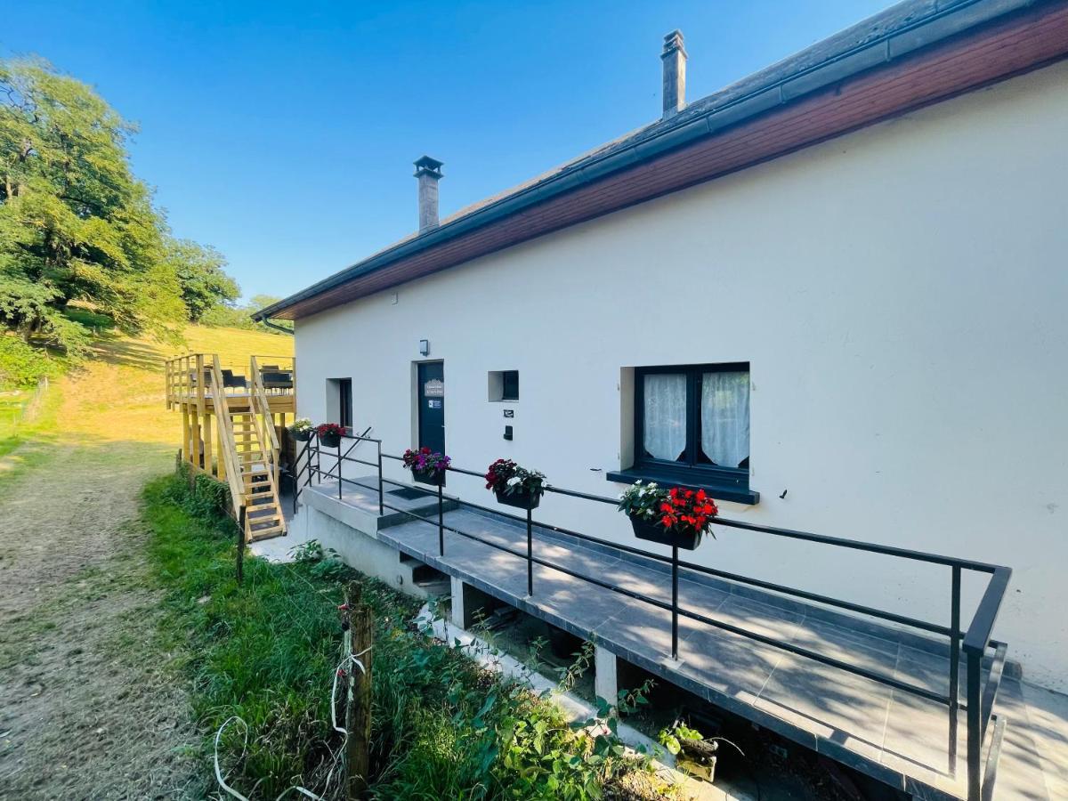 Le Lodge Du Pichat Sainte-Helene-du-Lac Exterior photo