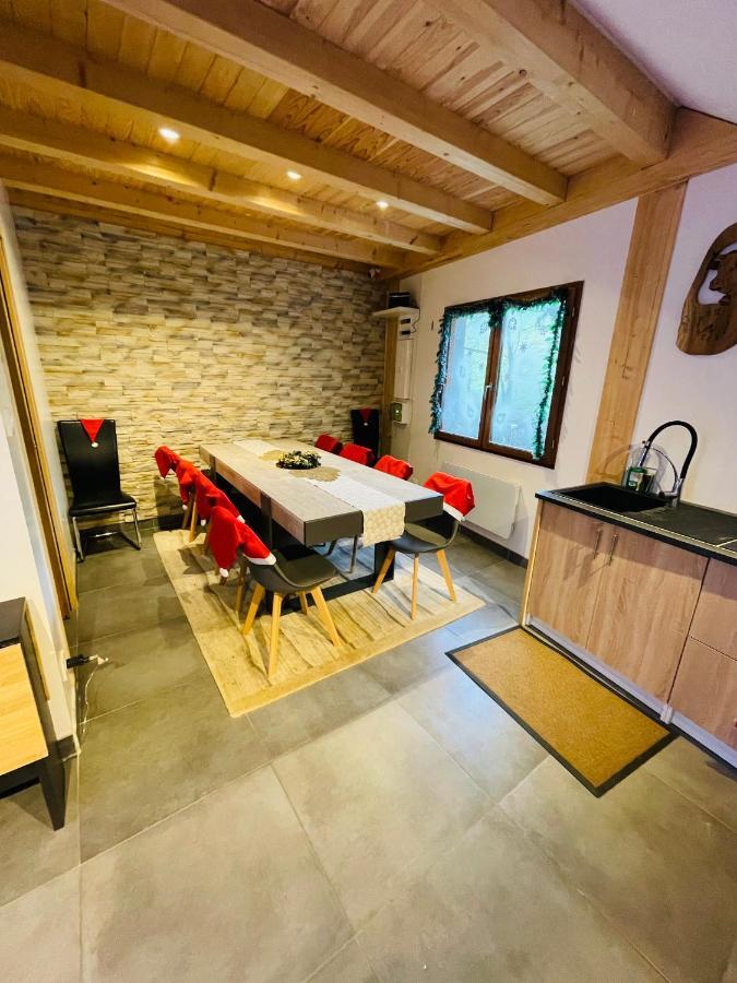 Le Lodge Du Pichat Sainte-Helene-du-Lac Exterior photo